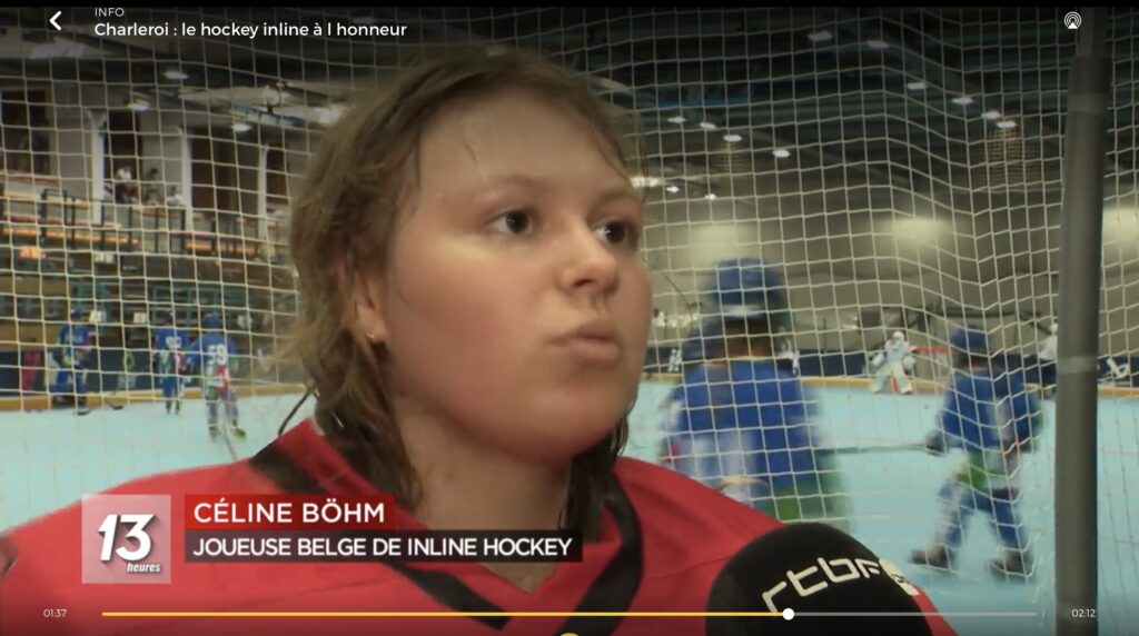 RTBF – JT 13H interview de notre gardienne Céline Böhm lors du championnat d’Europe 2023 à Charleroi (Red Wheels)